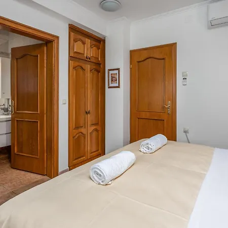 4 Bedroom Awesome In Selce