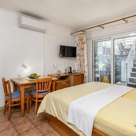 4 Bedroom Awesome In Selce