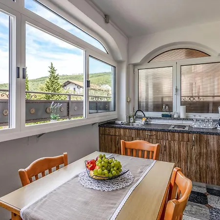 4 Bedroom Awesome In Apartment